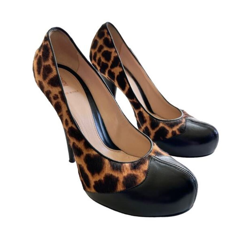 FENDI Leopard Print Calf‎ Hair cap toe Pumps size 39